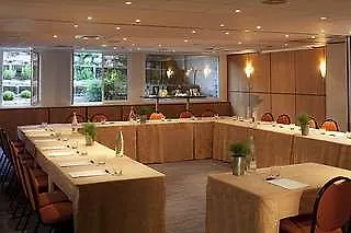 Escale Oceania Aix-En-Provence Hotel 3*,