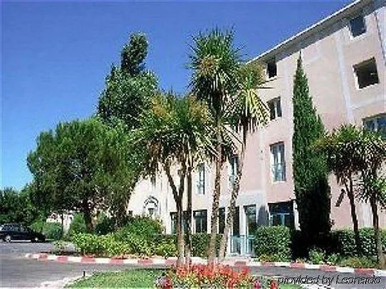 Escale Oceania Aix-En-Provence Hotel 3*,